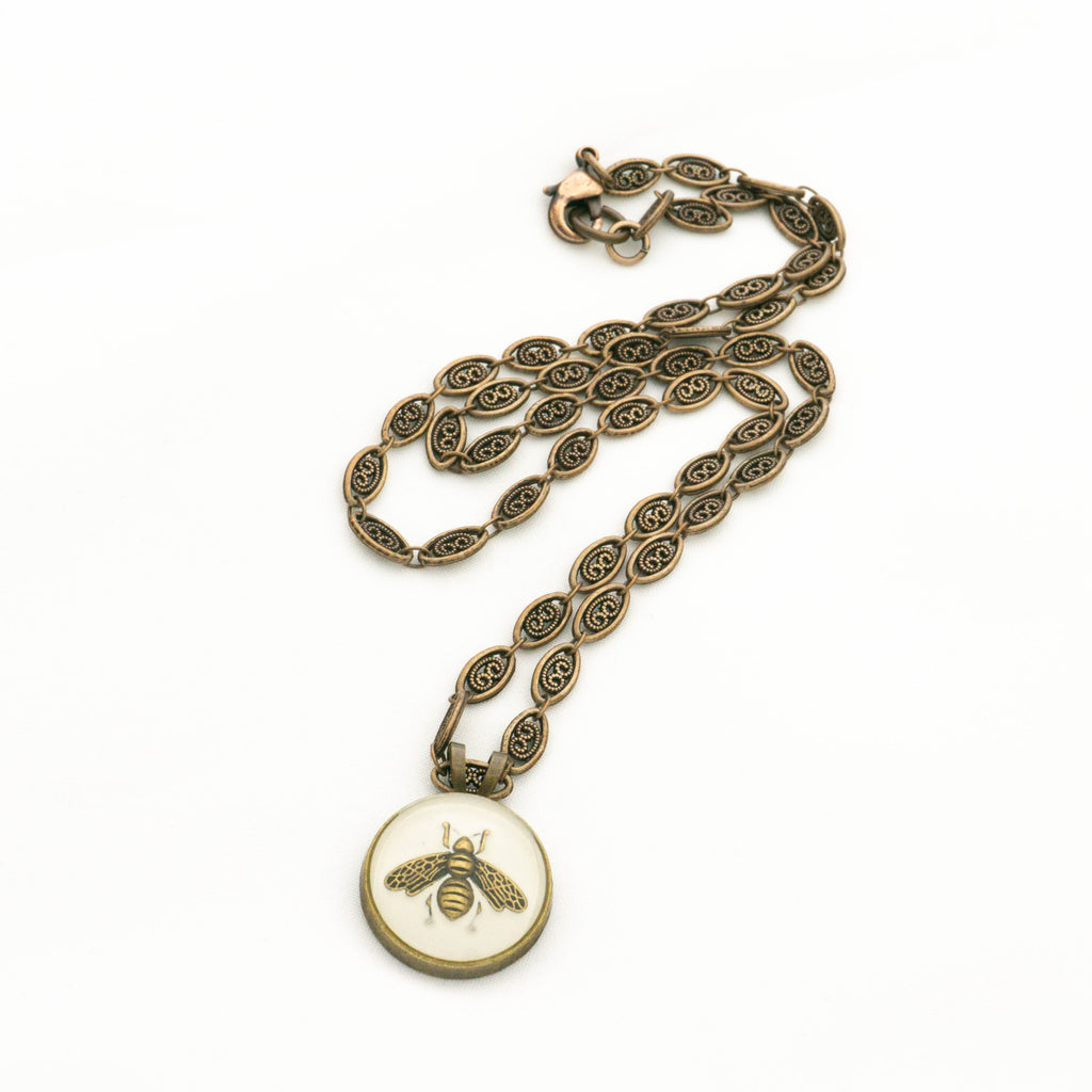 Gucci Bee Button Necklace with Brass Chain