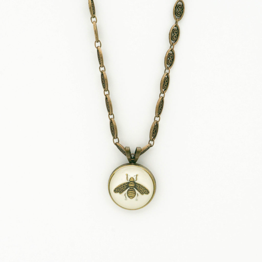 Gucci Bee Button Necklace with Brass Chain