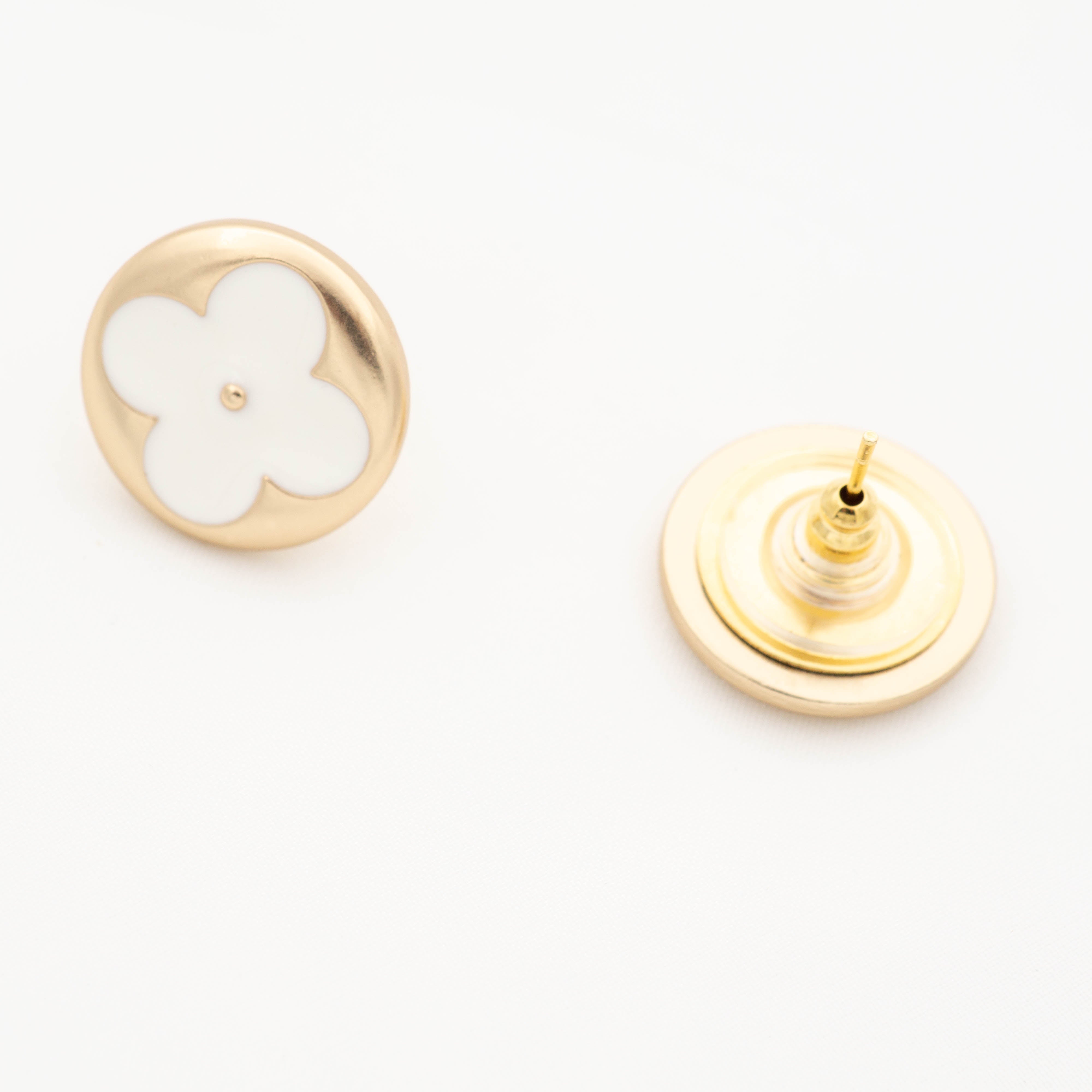 Repurposed LO Button Earrings – The DJF