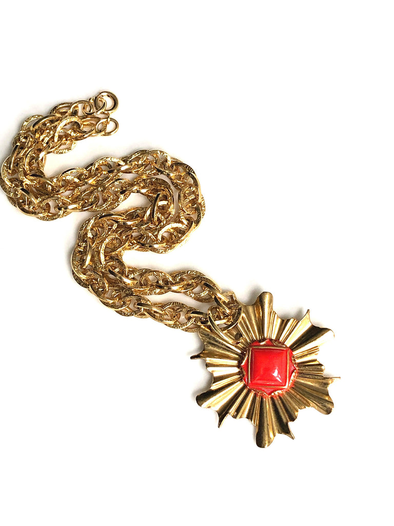 Vintage Button Jewelry / Antique Button Jewelry / Red button necklace with gold chain